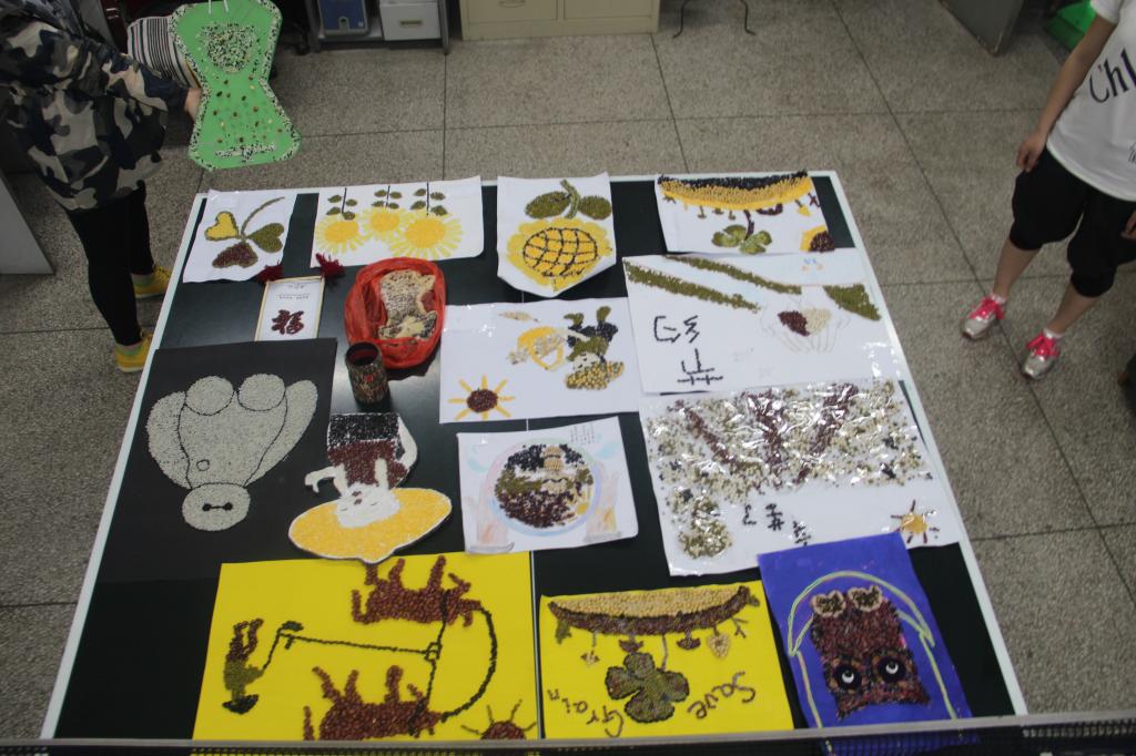 真人试玩
各班同学上交作品